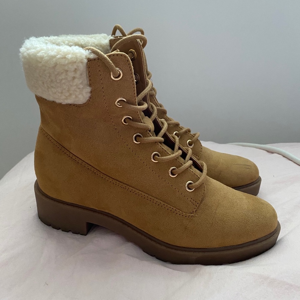 Suede boots